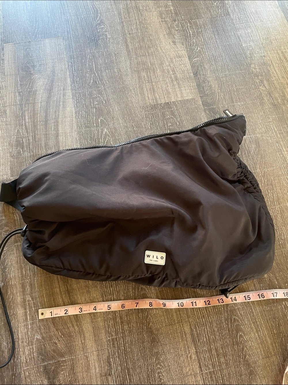 Wilo The Label Ruched Cinched Puffer Bag. Black - Picture 5 of 6